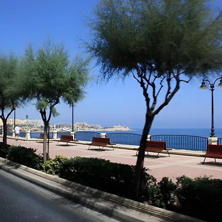 Lägenhet Bright And Modern 2br Prime St Julian's Location St. Julian's